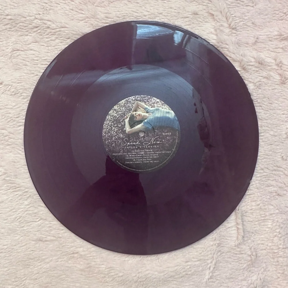 taylor swift speak now record